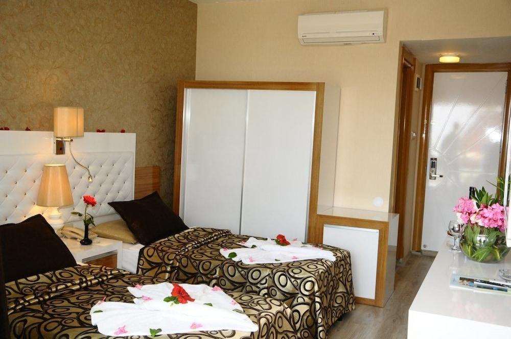 Club Tess Hotel Конаклы Экстерьер фото