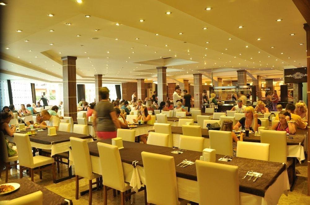 Club Tess Hotel Конаклы Экстерьер фото