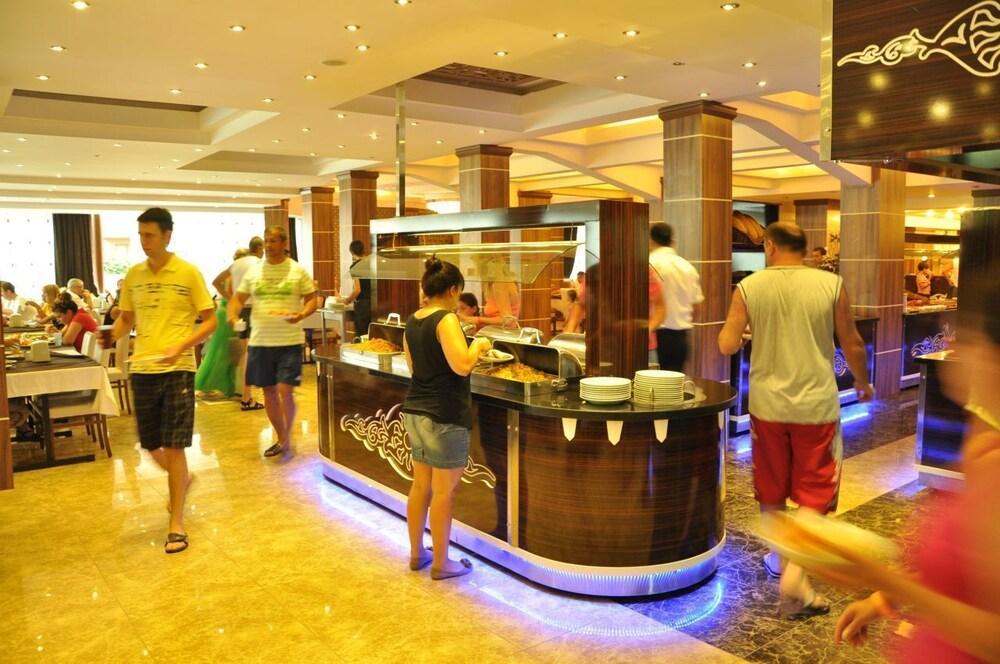 Club Tess Hotel Конаклы Экстерьер фото